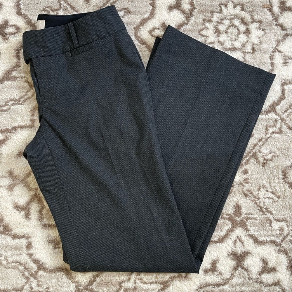 Brand: Banana Republic ✨ Size: 2 ✨ Color: Gray